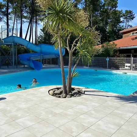 Villa 2 Chambres,climatisé à Proximité Du Parentis-en-Born