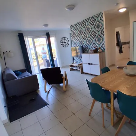 2 Chambres,climatisé à Proximité Du Parentis-en-Born